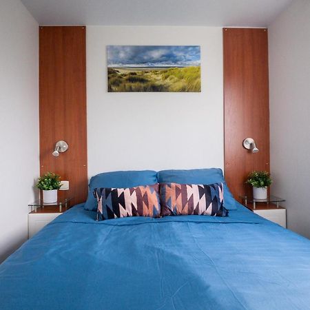 Knus En Modern Ingericht Chalet Met Gratis Wifi Villa Tzummarum Dış mekan fotoğraf