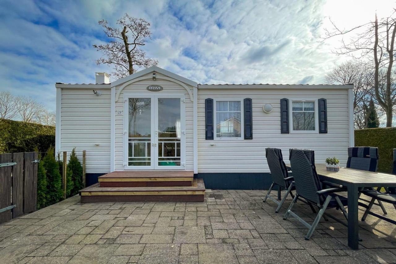 Knus En Modern Ingericht Chalet Met Gratis Wifi Villa Tzummarum Dış mekan fotoğraf