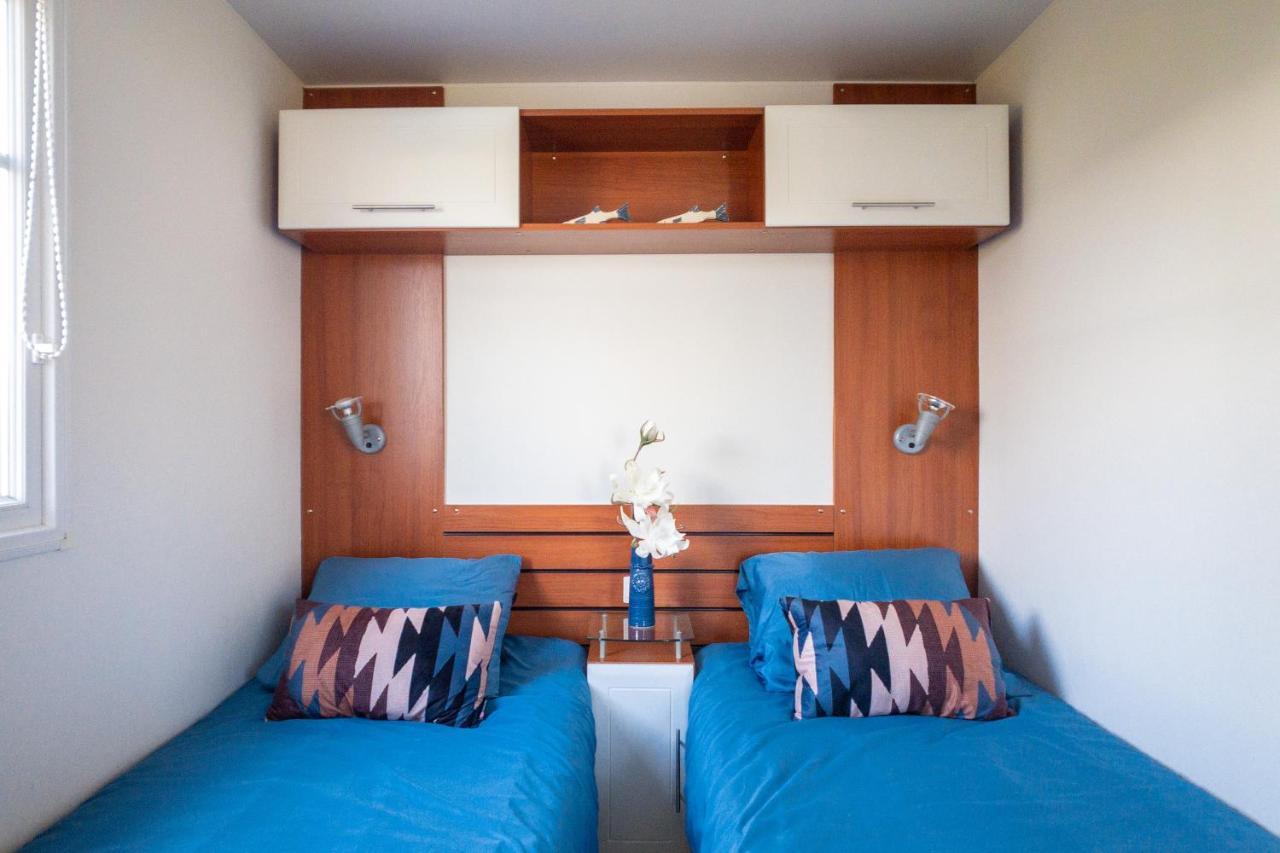Knus En Modern Ingericht Chalet Met Gratis Wifi Villa Tzummarum Dış mekan fotoğraf
